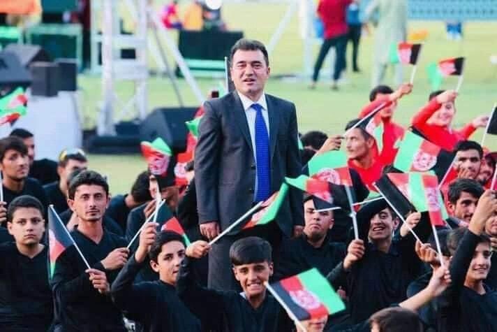 SarwanDeedar's tweet photo. مینه پال شهید شو، اما فکر او مبارزه یې لا ژوندۍ ده.
هر ریښتینی افغان مینه پال ده او باید د بربریت پر وړاندې مینه پال ووسي.
#IAmMenapal https://t.co/DncL6llgFE