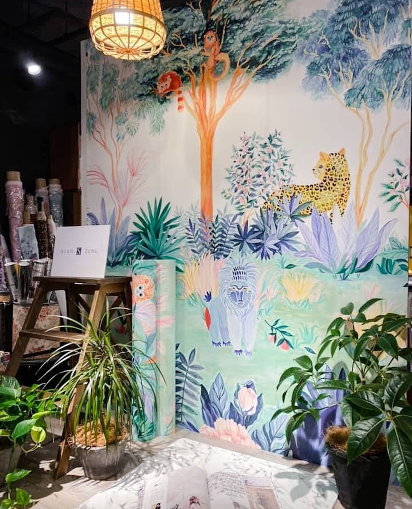 Beautiful presentation of our Jungle Wallpaper 🌱⁠
⁠
Walpa is one of our longest-standing trade partners and they have stunning showrooms in Japan. We love how they've accentuated our playful design with tropical plants and the perfect lighting.⁠
⁠
If you want to purchase…