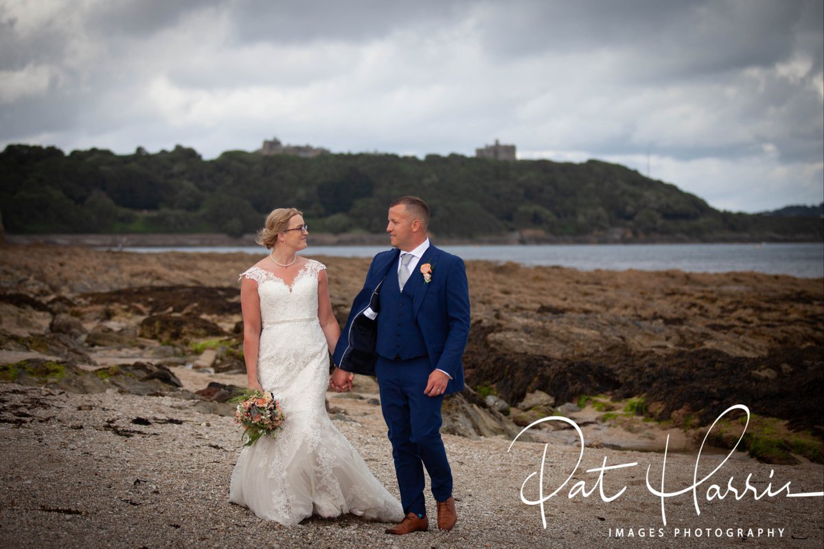 ImagesCornwall's tweet image. Another postponed wedding finally went ahead.  Sarah and Jon were married at St Michaels Resort, Falmouth.  The hotel is ideally suited for some beach photos on Gyllyngvase Beach and the gardens.