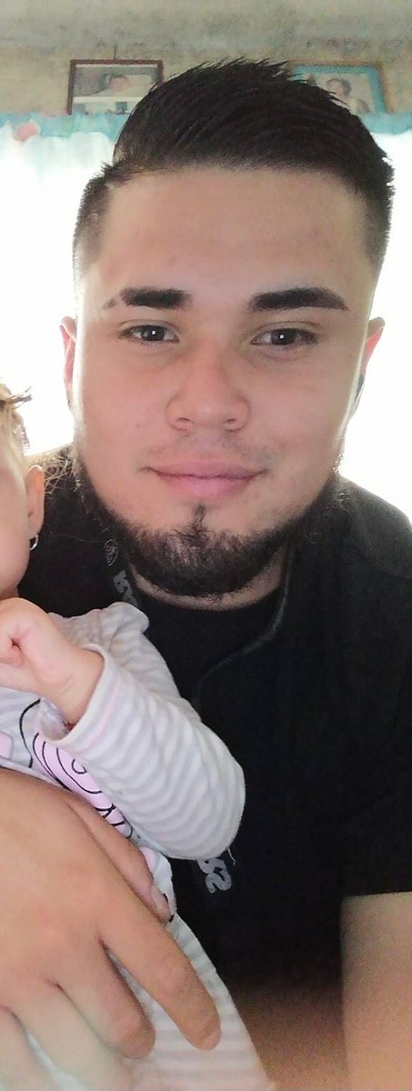 ‼️ALERTA‼️ Desaparición forzada en #GTO🆘
#TeBuscamos Luis Eduardo Irvin Valdes Moctezuma 22 años #Desaparecido en #Acámbaro el 5/8/21
👉A las 22hs en col Sn Isidro policías municipales lo llevaron en una patrulla: se desconoce su paradero
<a href="/Busqueda_MX/">Comisión Nal. de Búsqueda Mx</a> <a href="/BusquedaGto/">BusquedaGto</a> <a href="/SEGOBGto/">SEGOBGTO</a>