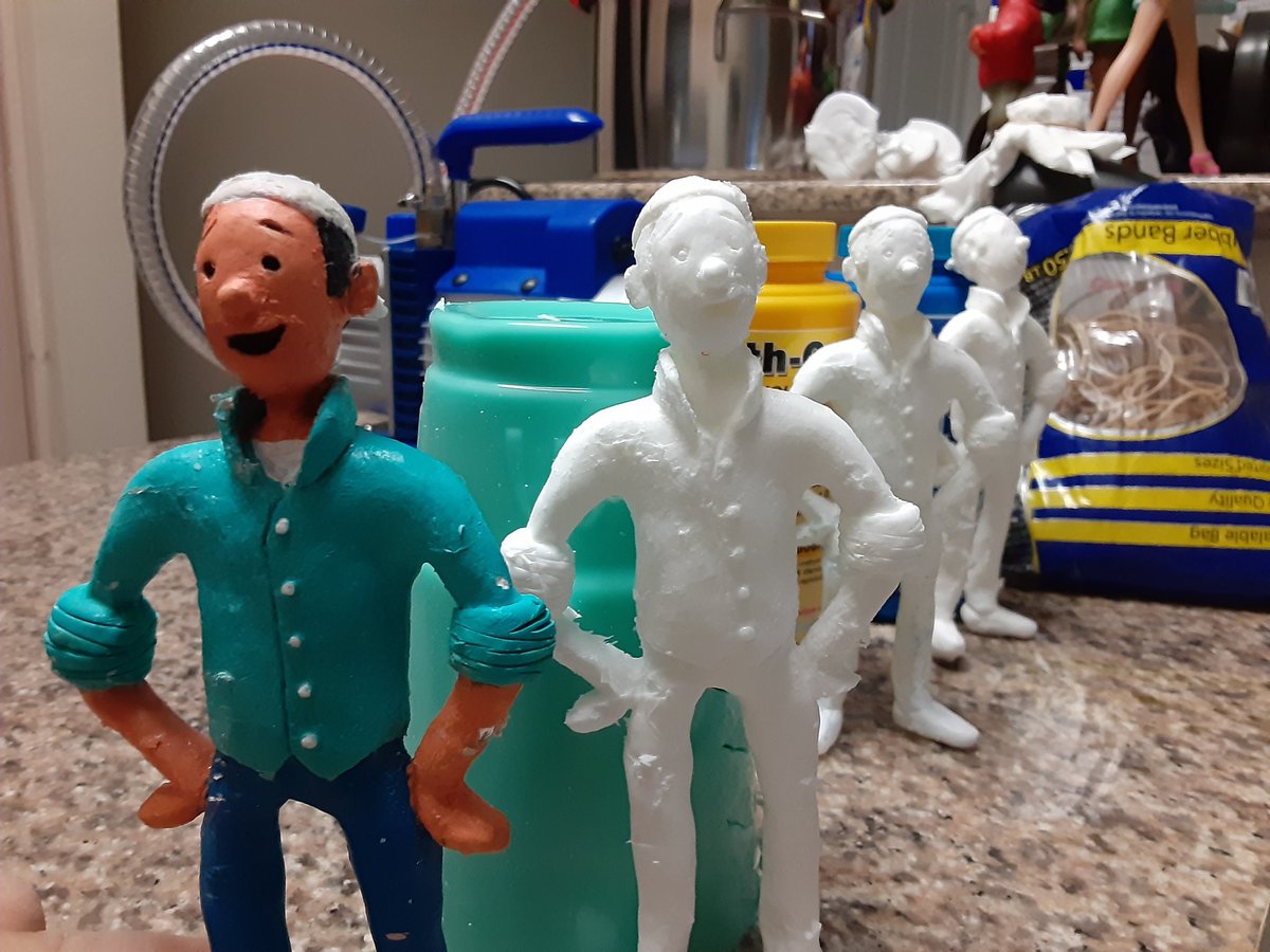 HoustonAnimate's tweet photo. Making toys! #MartinToys @theMartinStore 💫 https://t.co/FeROlX3Feg