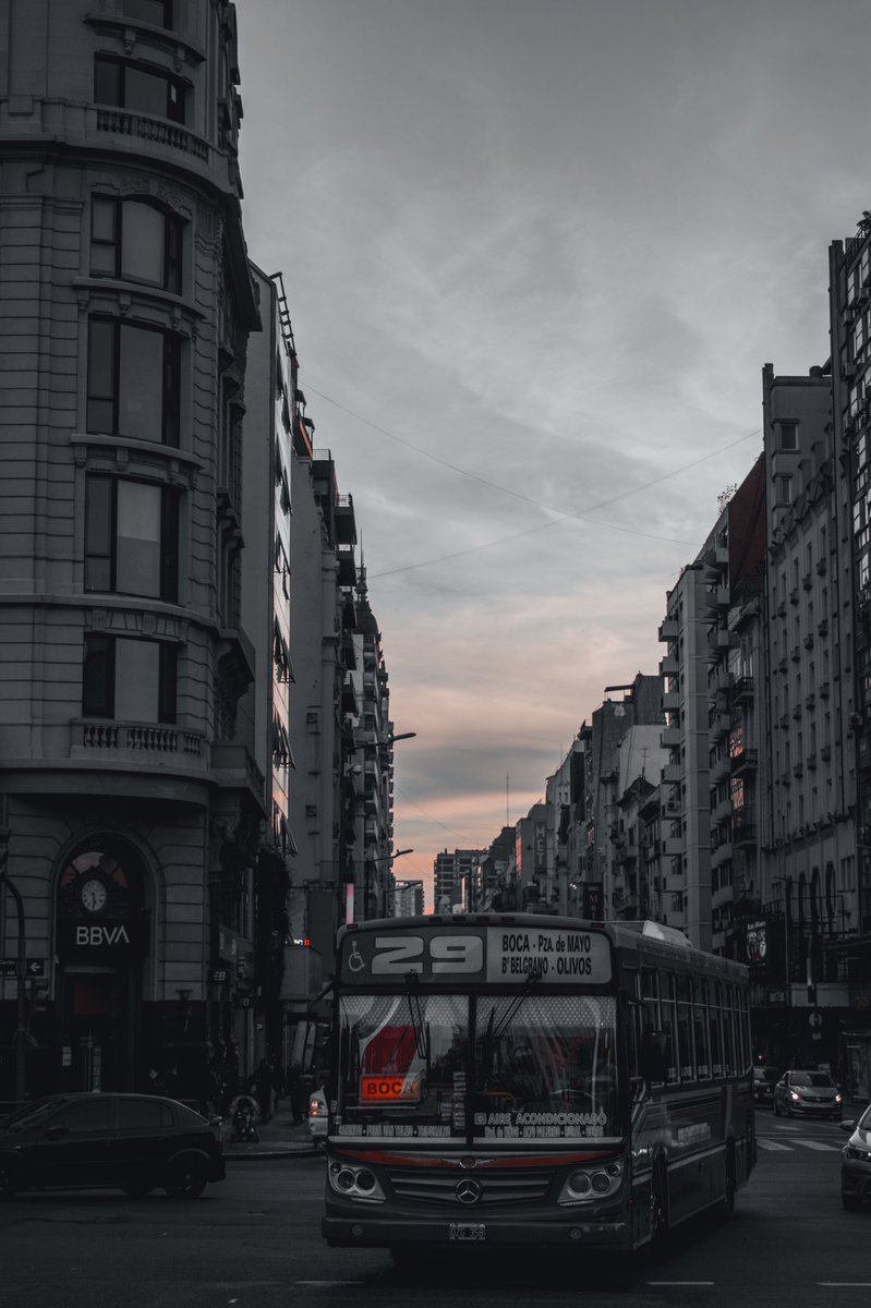 Turcooph's tweet photo. Buenos aires on red lights https://t.co/874qap248b