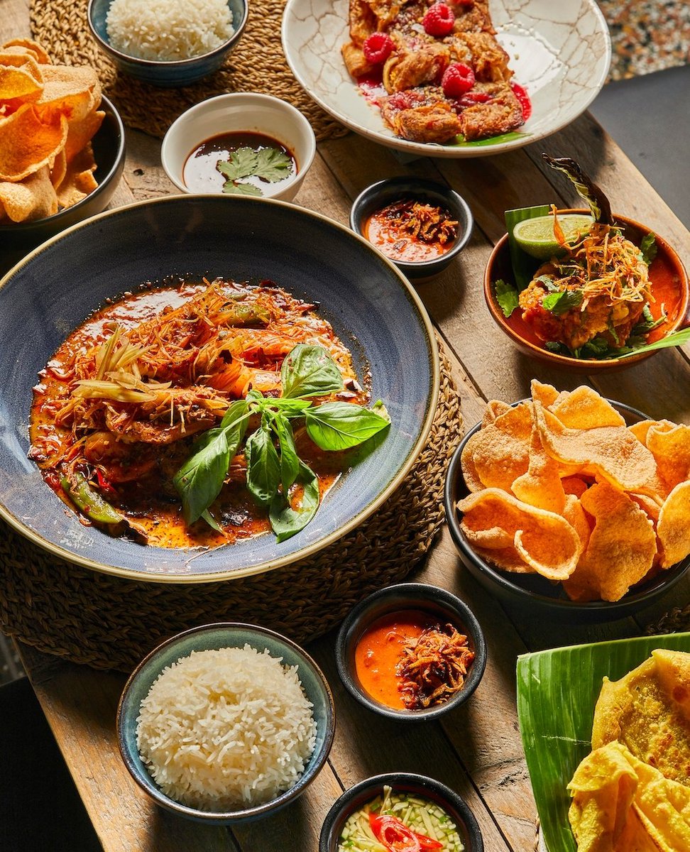 <a href="/farangldn/">Farang London</a>'s Thai Curry Feast • Look no further for a weekend treat than this menu of Farang favourites, centred around an aromatic red curry with juicy tiger prawns. Click here to shop bit.ly/3fBT75y
