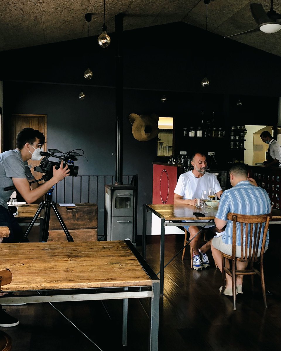 Visita sorpresa de monsenyor <a href="/jordixavila/">Jordi Àvila</a> i dinar de traca i tovalló a “L’Horta” de Tavertet.
Dilluns a les 18h., us ho expliquem tot “A la fresca” de <a href="/laxarxa/">La Xarxa</a> amb la <a href="/claratenabaila/">Clara Tena</a>