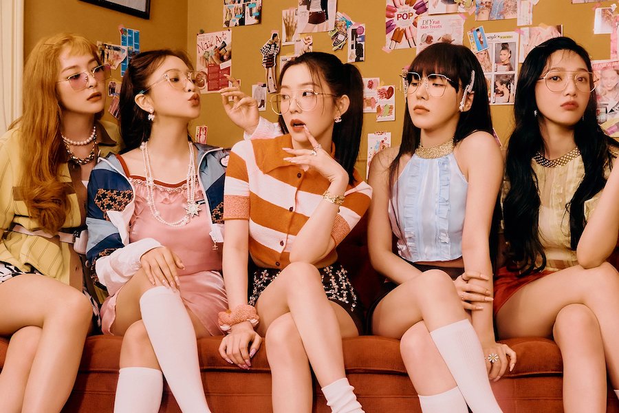 soompi's tweet photo. #RedVelvet Unveils Group And Unit Teaser Images For "Queendom" Comeback 
https://t.co/hf1eZrCD5r https://t.co/5vr7u30CcV
