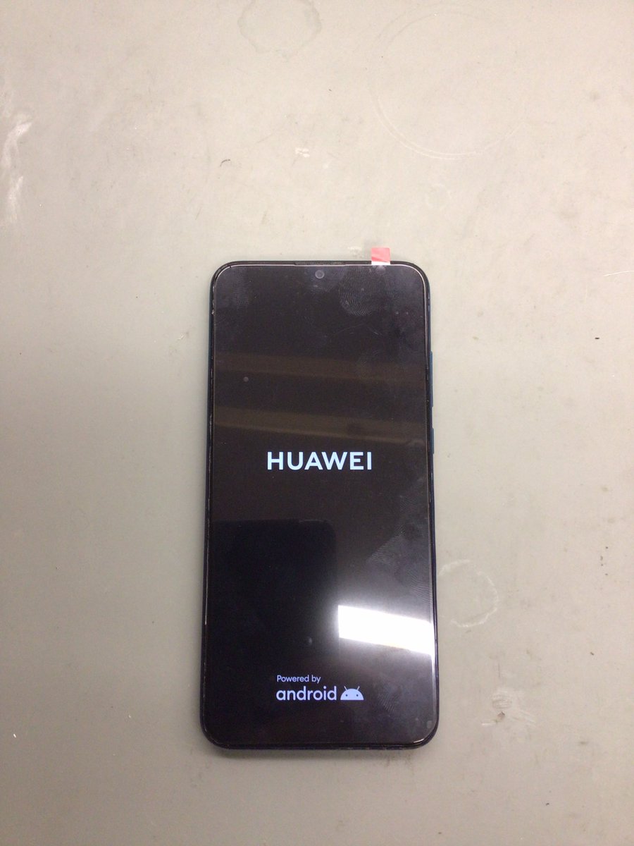 staack_thomas's tweet photo. Today i repaired something modern. Was a lot of fun and i made a friend very happy.
#Huawei #displayrepair #displayreplacement #repair #mobile #handy https://t.co/Mv2FaMVHl8