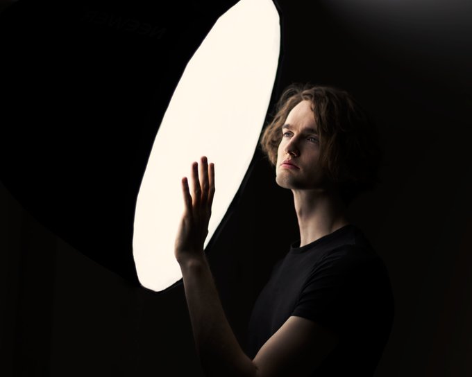 why do I always miss focus when I shoot myself!?😂 https://t.co/SantnoHqJ6<a href="/tag/cardiffpride"class="tags"><span>#cardiffpride</span></a>