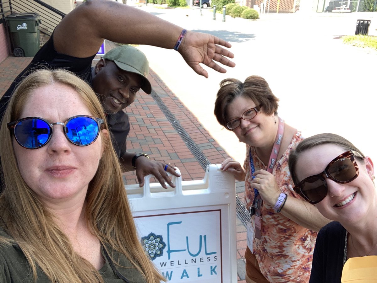 Emily_RiderESL's tweet photo. Our yoga needs some work! 😂 #6thstop #5houses1family ⁦@HurleyElem⁩ https://t.co/QAUbjZogZT