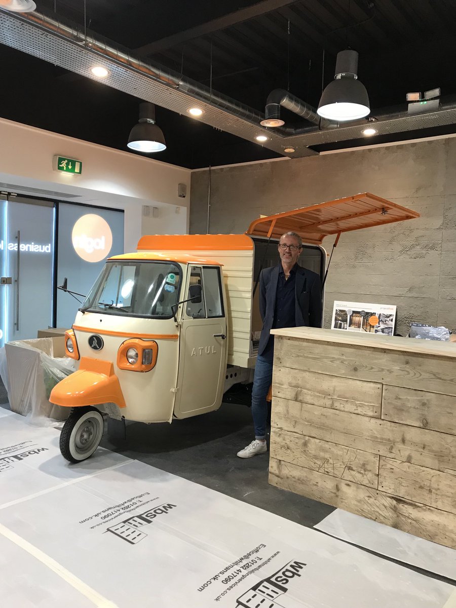 Fab visit to ⁦<a href="/LoginLounge/">Login Business Lounge</a>⁩ with the creative <a href="/steve_P5/">Steve Coburn</a> ⁦@projectfive⁩ Great workspace for #camberley ⁦<a href="/Surreyheath/">Surrey Heath Borough Council</a>⁩ Lots to think about work in future. One of part funded ⁦<a href="/enterprisem3/">Enterprise M3</a>⁩ pilot centres to test new ways of working ⁦<a href="/kevintr4vers/">Kevin Travers</a>⁩