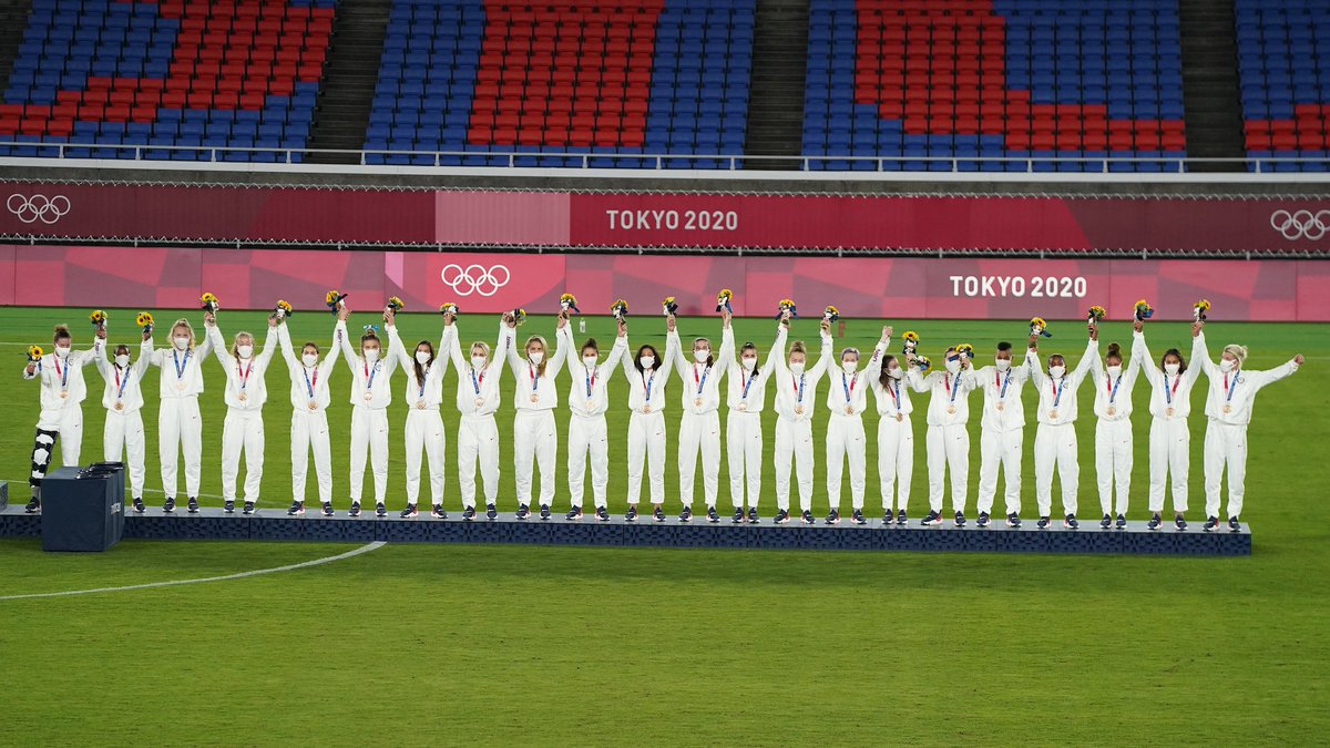 USWNT tweet picture