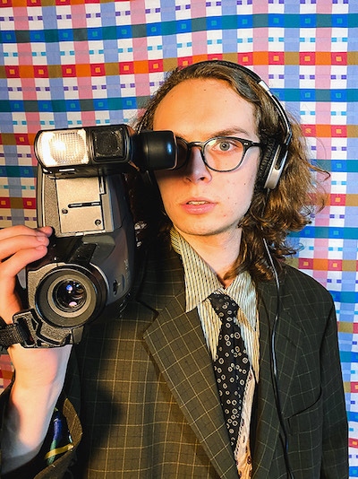 readalphaorder's tweet image. From the first moments of “Are You Ready for the Birds?” — the debut solo album from Paddlefish lead Owen Misterovich — it’s obvious something interesting is afoot.

l8r.it/PORd