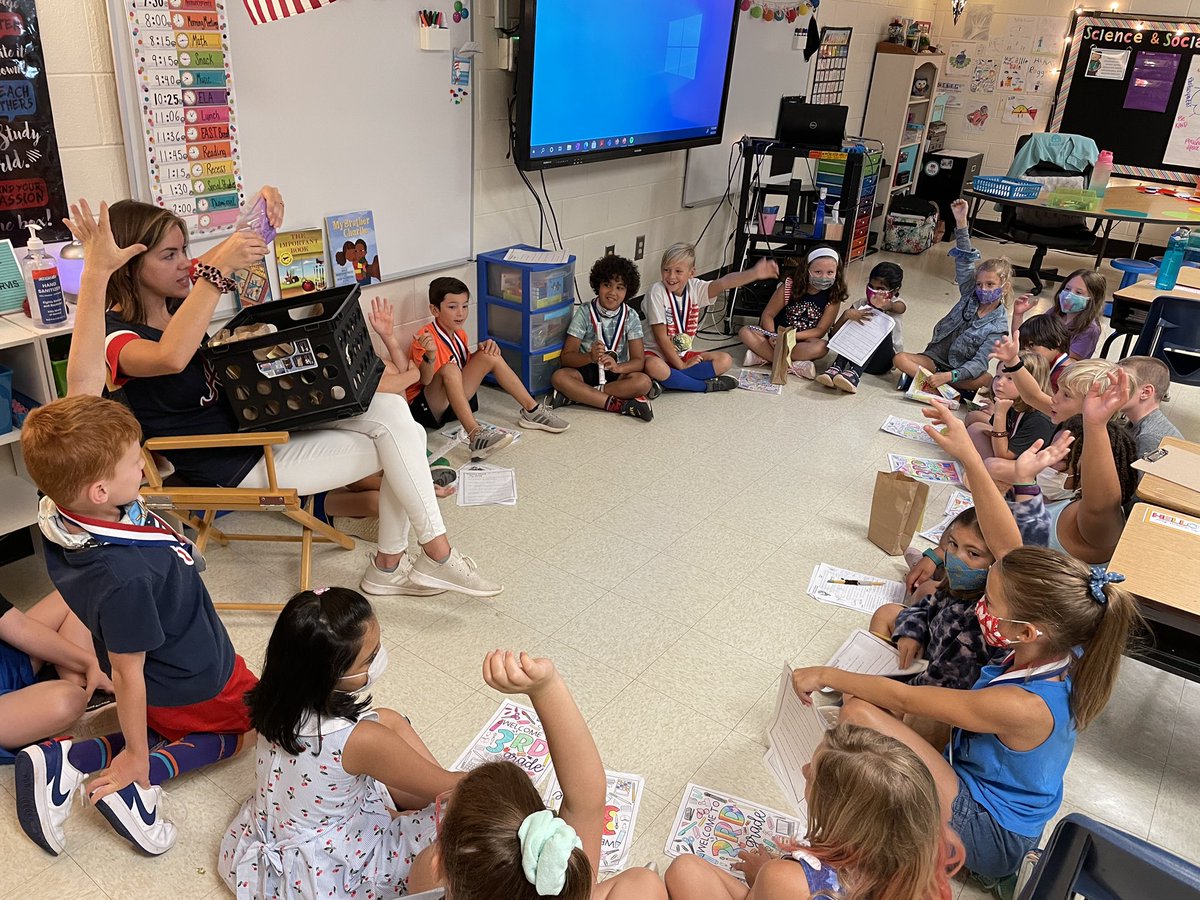 Week 1 at SFE was all about RELATIONSHIPS, the absolute key to #studentsuccess! #relationshipsrigorandrelevanceforall #teamfox