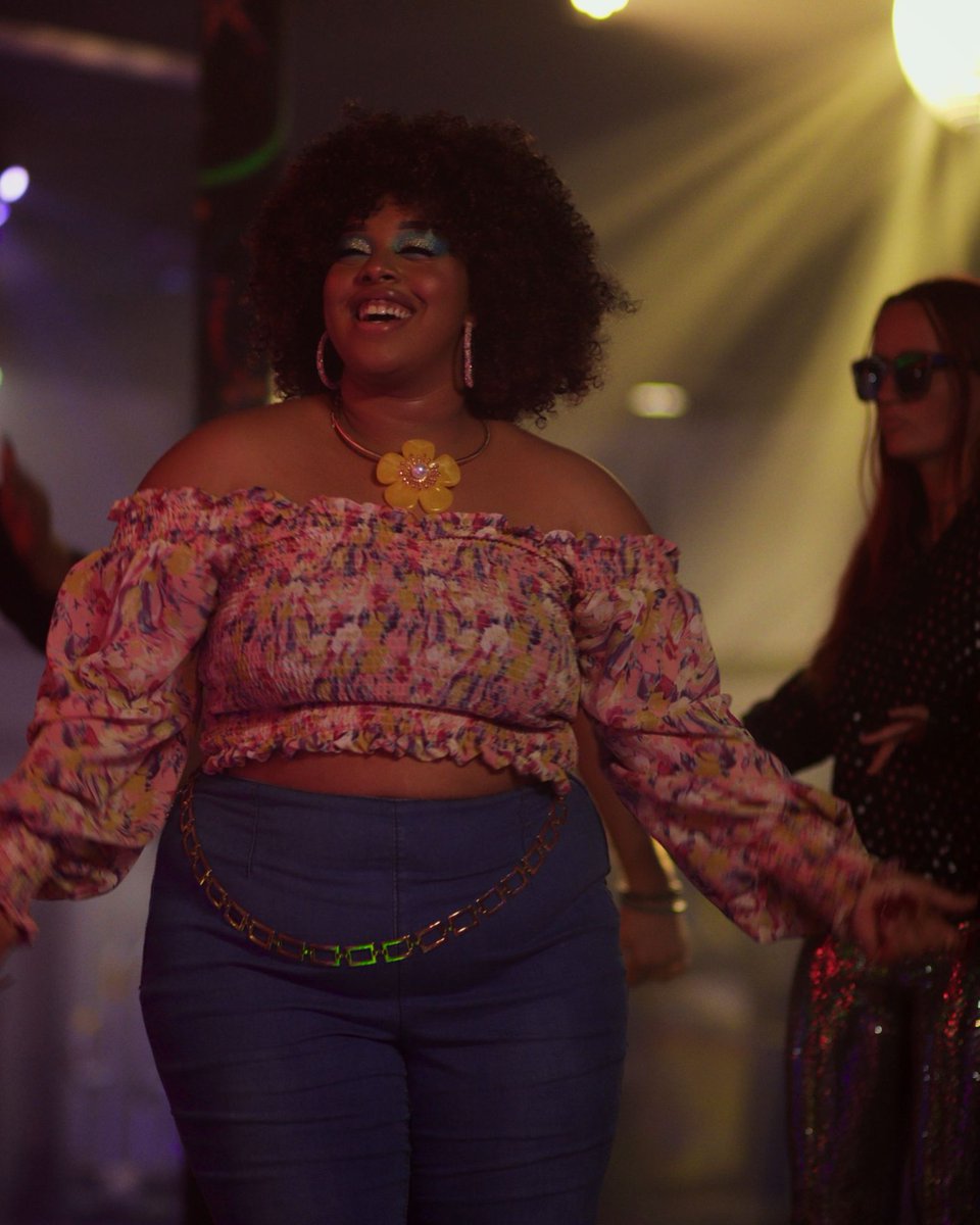 That Friday Feelin' ✨ Have a groovy weekend, Revolters!