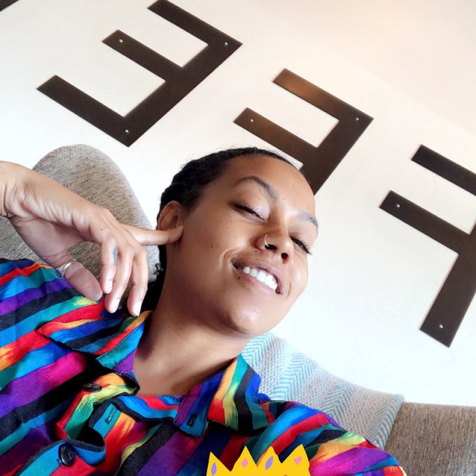 🦶 FEET 🦶   TIME FOR SOME REAL PLEASURE 🤤  I love pedicures https://t.co/5gyJXJEBw6