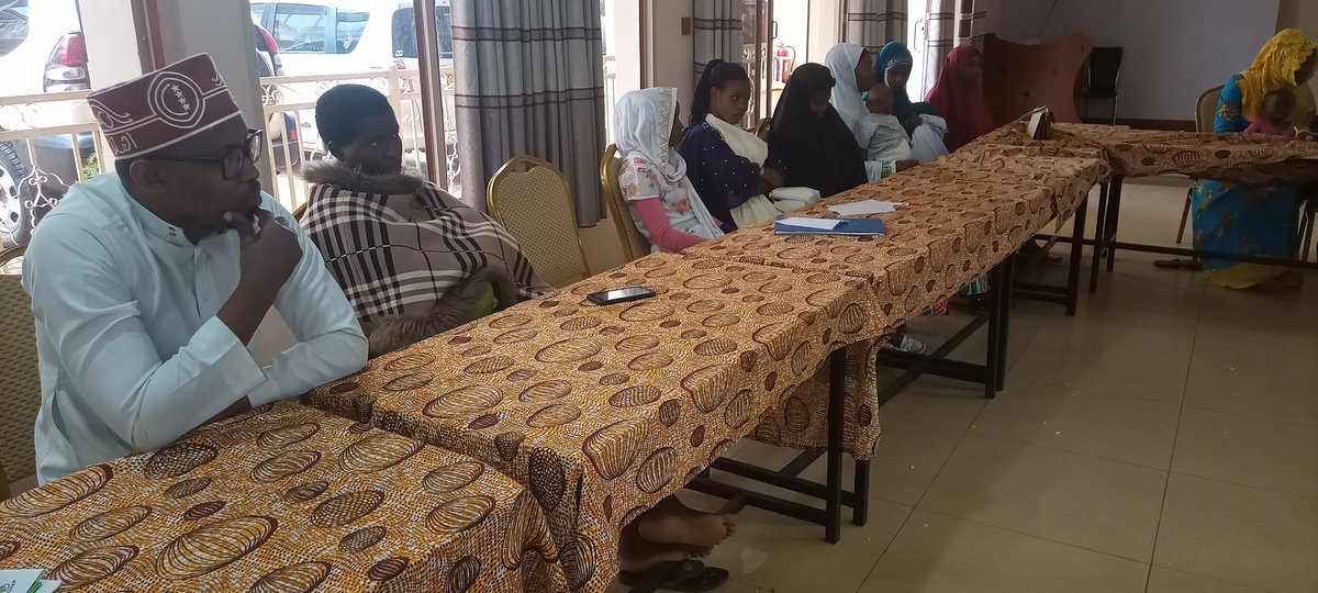 NgoziProvinc's tweet photo. #Burundi @AICNDH1 organise ce vendredi le 6-8-2021, à @NgoziProvince un atelier, pour l'accompagnement de 20 leaders culturels et religieux pour l'élaboration des initiatives relatives à la masculinité positive
@ONUFemmes
@ElieImam
@UNWomenBurundi https://t.co/lQ1yyTLF3n