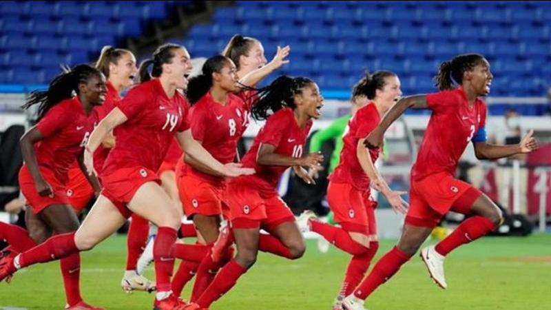 lethnewsnow's tweet image. Canada beats Sweden in penalties to win gold in women’s soccer @CanadaSoccerEN #Tokyo2020 #Soccer #LNN lethbridgenewsnow.com/2021/08/06/can…
