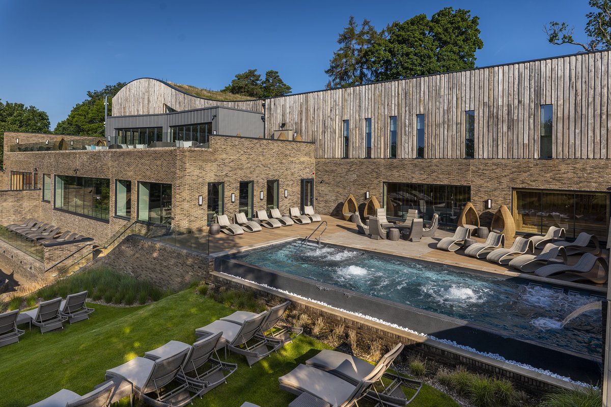 SouthLodgeHotel's tweet photo. How inviting does this look?
#spatime #friday #weekendvibes #spalife #spastay #sussexspa #staycation #hotellife #hotel #spa #southlodge #southlodgespa #exclusivecollection #myexclusive https://t.co/wK2gIBHNsa