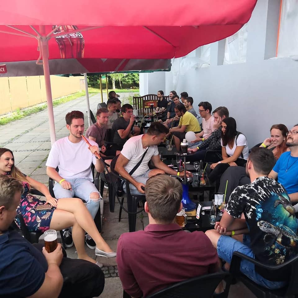 techmeetupcz's tweet photo. Díky moc všem zúčastněným za parádně vydařenou středeční #TechMeetup_Grill_Party‼️🥳Moc jsme si to s vámi užili a už teď se těšíme na další TechMeetup, který proběhne v září a bude na téma #DevOps.😉

#techmeetup #grill #party #software #development https://t.co/JDvRf8Yy1F