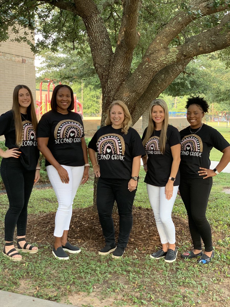 The second grade team is ready to meet our little eagles at Flight School tonight! ⁦<a href="/HumbleISD_ESE/">Eagle Springs Elem</a>⁩ #eseSOAR #2ndgraderocks ⁦<a href="/MissKVanSickle/">kelsey vansickle</a>⁩ ⁦<a href="/MrsPoseyESE/">Demeeka Posey</a>⁩ ⁦@Reed_ESE⁩ ⁦<a href="/KristenLanell/">Kristen Milton🤎</a>⁩