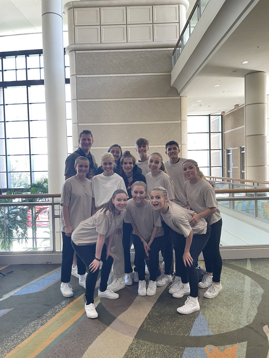 The Waiting Room 🪑
Majority of this group had never made it past first round before. SO proud of them! Love you all 💙💙