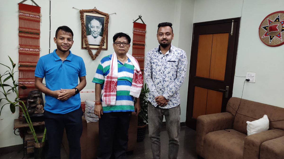 Hrishikesh19sa1's tweet photo. With our  Leader of opposition
@DsaikiaOfficial ji
@boraJince 
@NSUIKamrupMetro https://t.co/OpH5pyaTr2