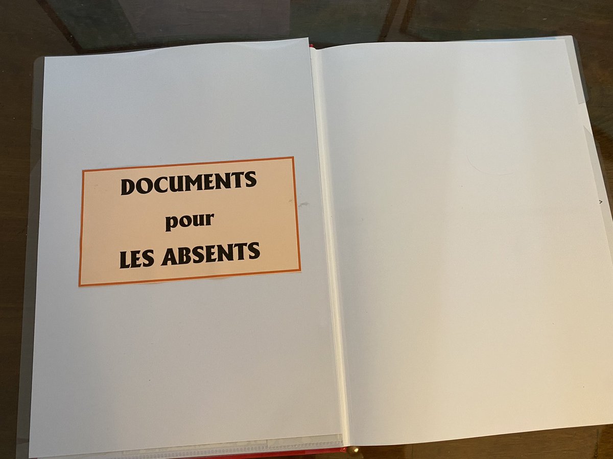 BernadatPeggy's tweet photo. Cahier de Vie de la Classe Coopérative achevé ! 1ere partie… https://t.co/388ZR71zCE