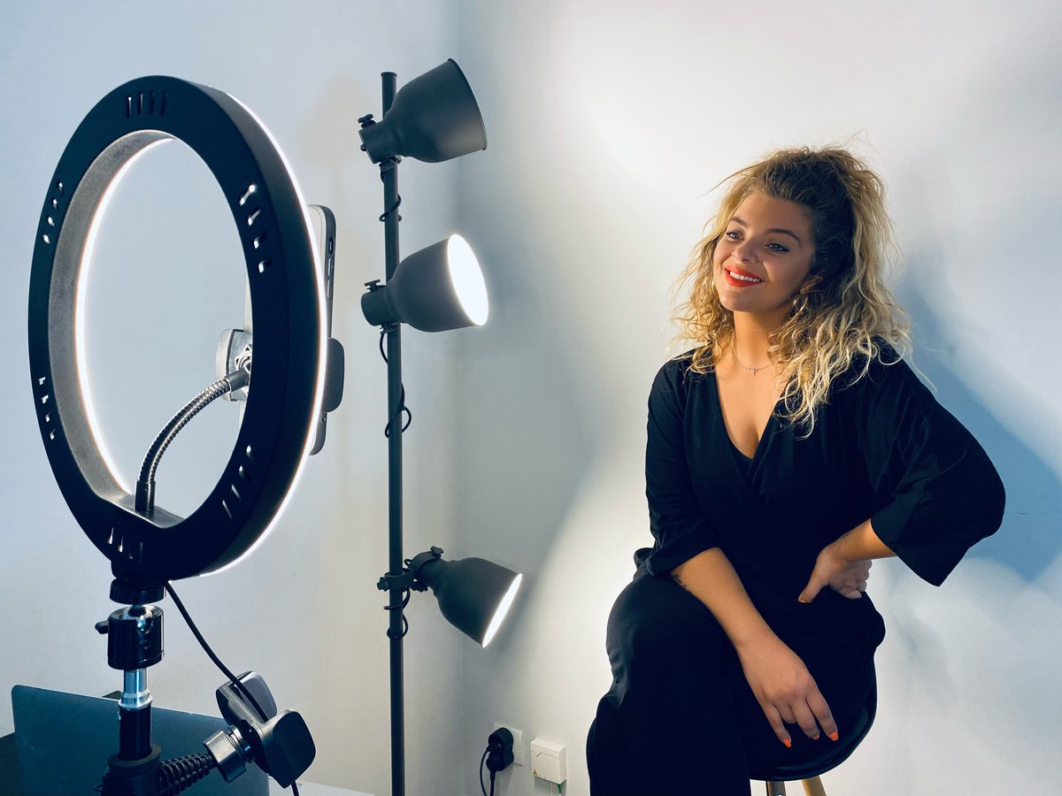 Rendez vous demain sur Instagram ainsi que sur Facebook pour un petit quelque chose… ♥️