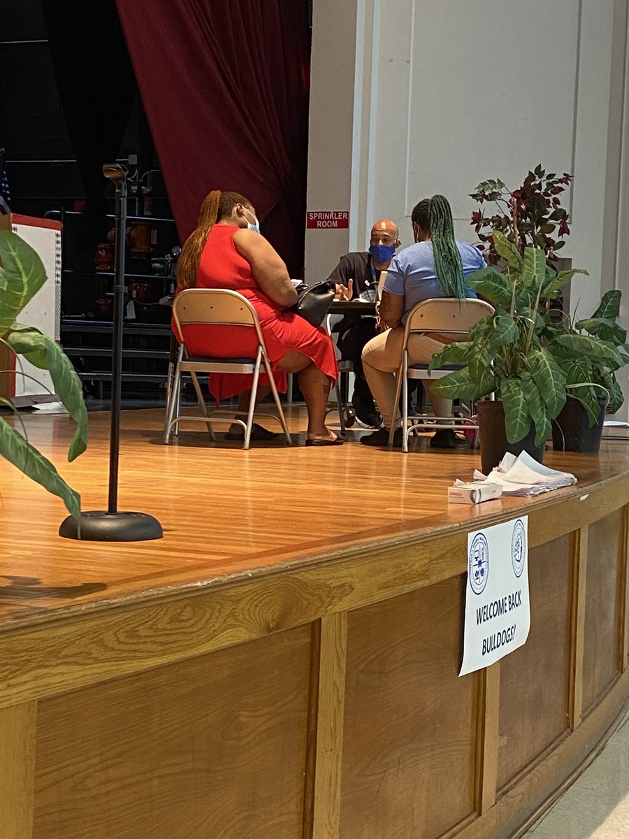 apsiddbess tweet media