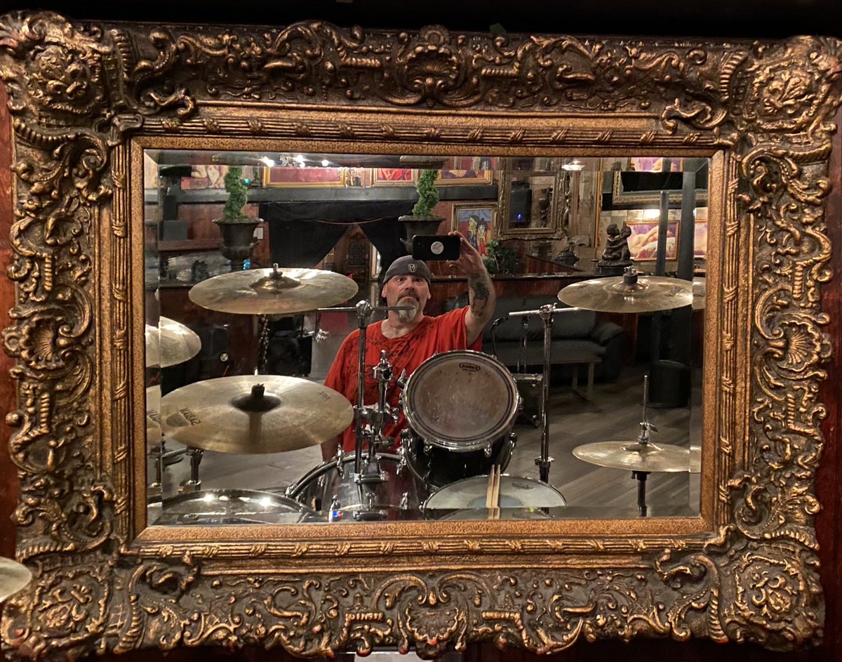 bashinbrian's tweet image. All setup fir a private event with @samriddlemusic @ArtisanVegas 

@YamahaDrums @SABIAN_Cymbals @dwdrums @gretschdrums #drums #drummer #drummerslife