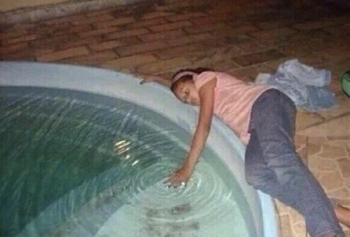 Cuando te curras un copy pero no lo lee nadie porque es viernes y agosto 

instagram.com/p/CSPnr4Vo9ja/…