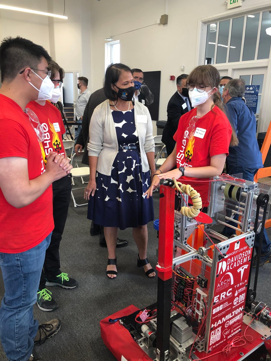 NVSupt's tweet image. When I look around this beautiful new K-12 Robotics Center, I can only think of how many doors it will open for our students. Providing access to this type of innovation is exactly what will continue to elevate our education system to new heights! @unevadareno @EDAWNReno @Tesla