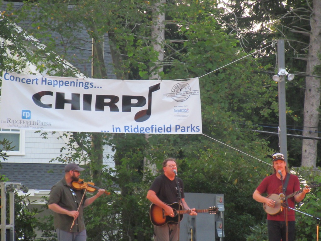 #RecentConcerts:
Tim Grimm and the Family Band in Ridgefield's Ballard Park, 8/5/2021,
the latest show in the @CHIRPCT concert series
[First set]