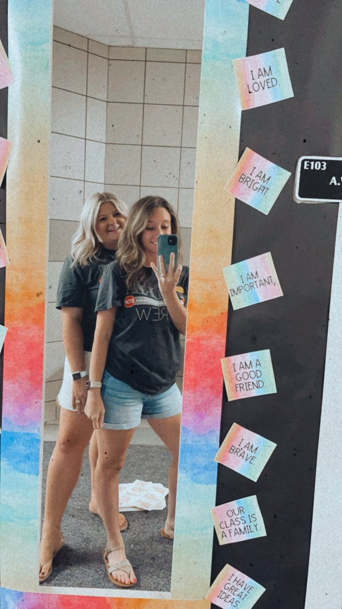 New year, same mirror! #walstars #positiveselftalk