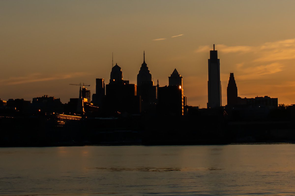 “Everything the light touches is our kingdom.” 

#phlphoto