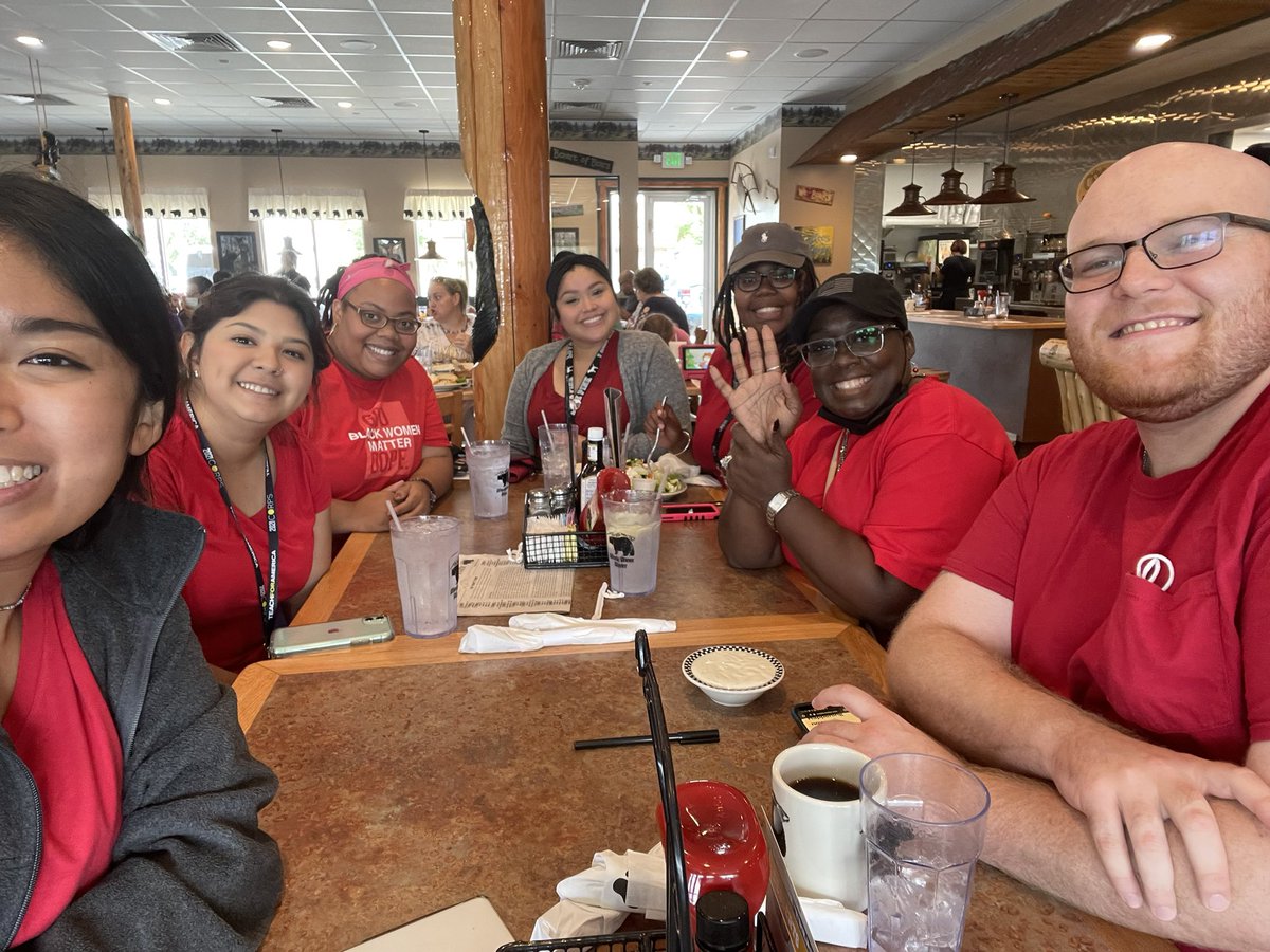 3rd and 4th grade bonding lunch! #TeamDUNN <a href="/DunnES_AISD/">Dunn Elementary AISD</a> @TCarinP <a href="/smbenitez4/">Samantha Benitez</a> <a href="/WikstromDulce/">Dulce Wikstrom, M.Ed.</a>