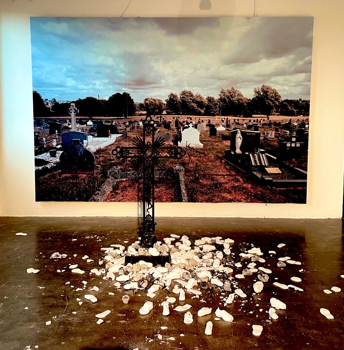 Kim_Mawhinney's tweet photo. Wonderful to be back at exhibition openings last night. Emotive work by @AlisonGlassArt #TheBystanderEffect at the @goldenthreadg On display until 9 September. #AugCraft https://t.co/u1QxdhMRrU