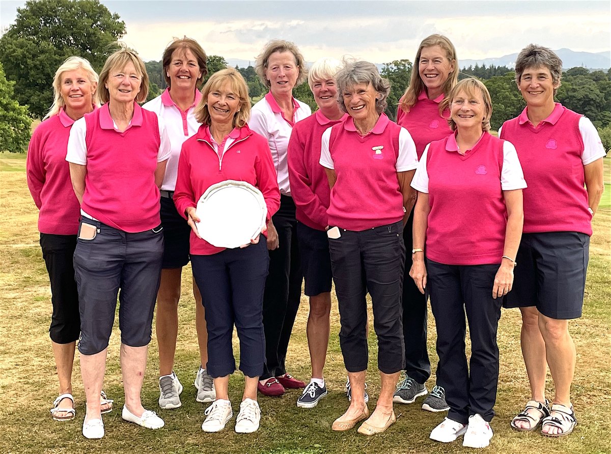 BackNineGolfSim's tweet image. The South win the Ladies Veterans Jamboree at @Glenberviegc with players from @SurreyGolf , Sussex, @Kent_Golf_ @herts_golf and @SomersetLadiesG edging out their Northern counterparts on the final day
golfnews24.co.uk/england-scotla…