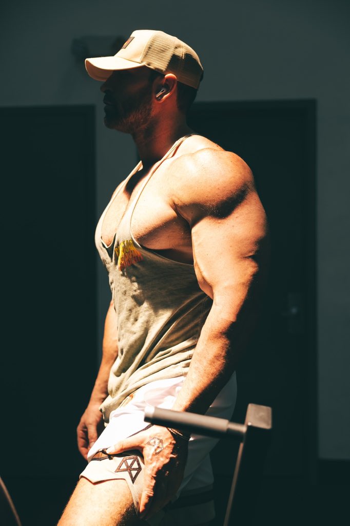 Bradley Martyn tweet media