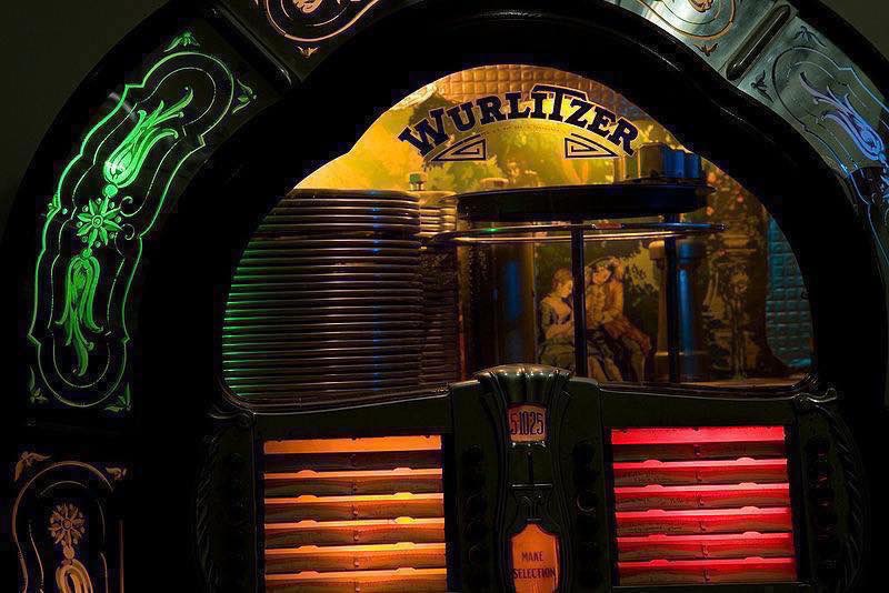 RadioEscapist's tweet photo. Today at 19:00 / 7 pm UK Time on Escapist Metal Radio:
The Jukebox Show with DJ Jukebox. 
DJ Jukebox is here to stay. 🙌 He fired up the traditional Friday show already to get the party started. Be there!🤘
Radio: https://t.co/PkRkozXb28
Chat: https://t.co/mkKyYd6q79 https://t.co/z3ZIPY5mJs