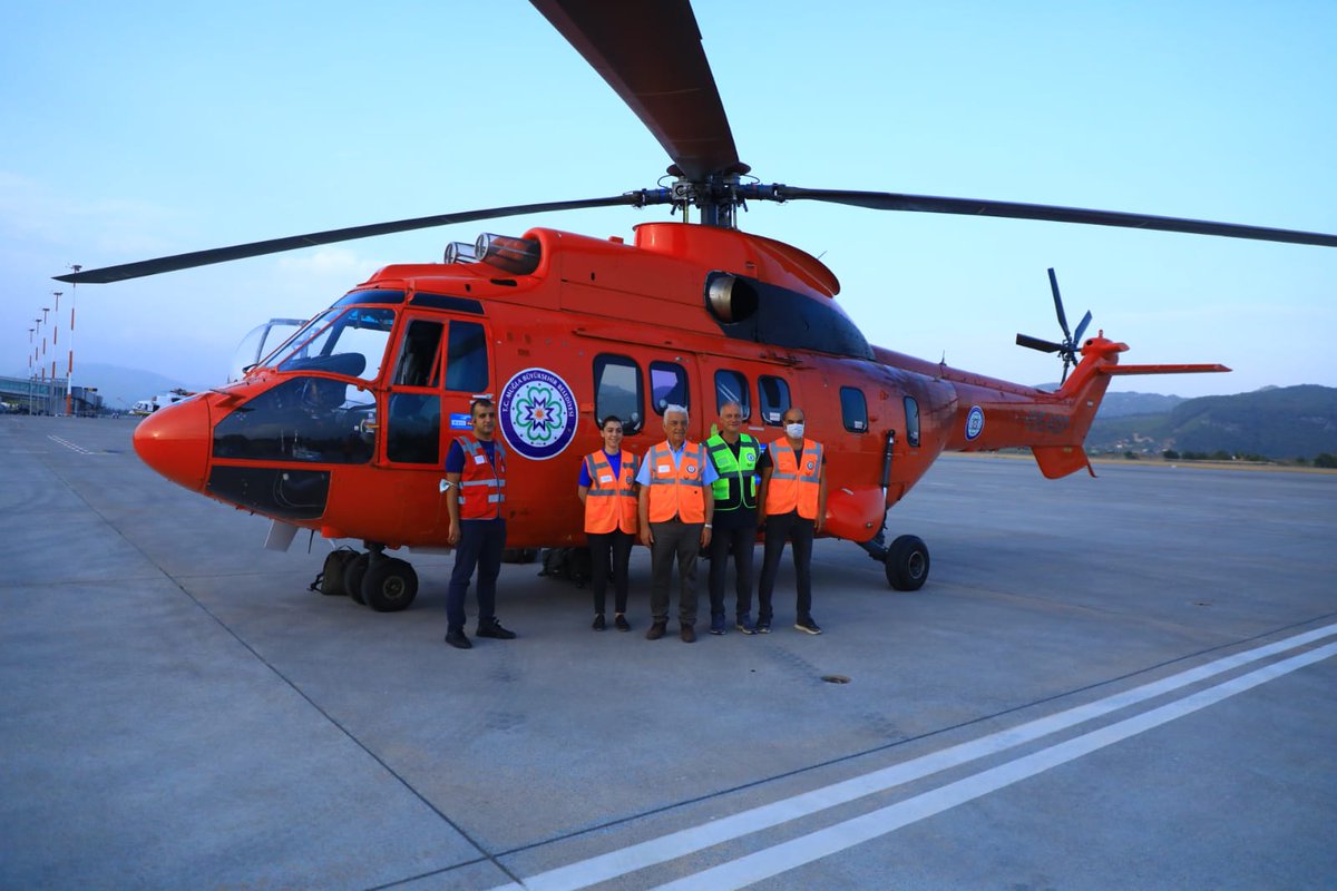Muğla Büyükşehir Belediyemizin bir süredir devam eden girişimleri sonucunda, orman yangınlarına müdahale etmek için yüksek kapasiteli yangın söndürme helikopteri temin edildi. Helikopterin yarından itibaren yangınlara müdahale etmesi bekleniyor.

mugla.bel.tr/haber/mugla-bu…