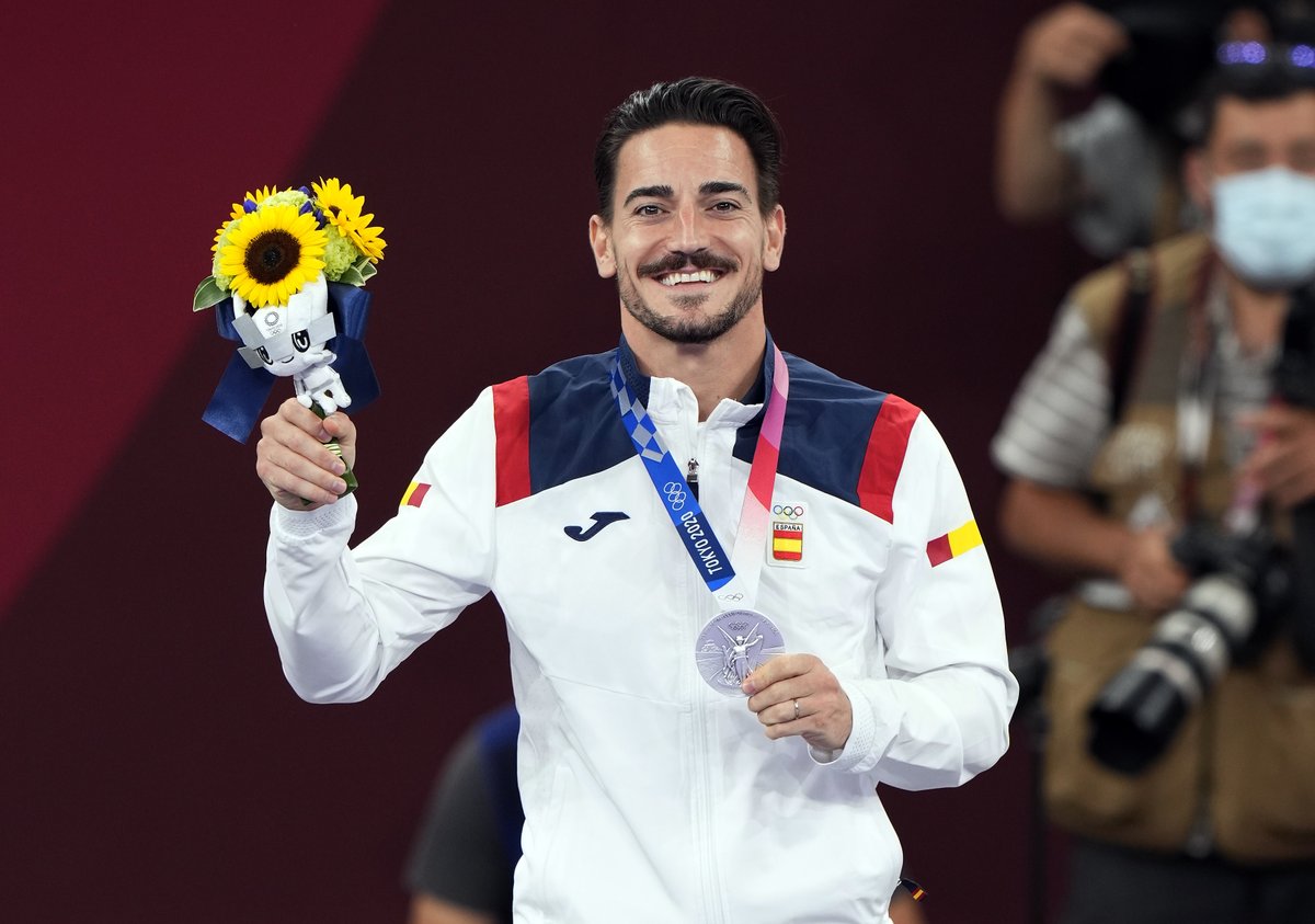 Hoy he cumplido su sueño 🥈
¡No cambio esta medalla ni por todo el oro del mundo! 

GRACIAS por todos vuestros mensajes, un pedacito de esta medalla es vuestro 🙏

#ElCorazónDeEspaña #Tokyo2020 #Olympics #KarateKata