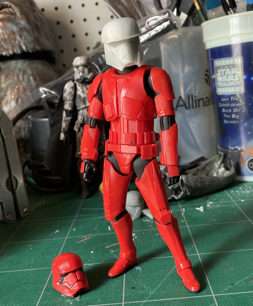 yak_face's tweet photo. Any customizers out there making Sith Eternal Sovereign Protector soft goods for Black Series? #hasbro #blackseries #starwarsblackseries #sith #sitheternal #theriseofskywalker #starwars https://t.co/w69flKyLiN