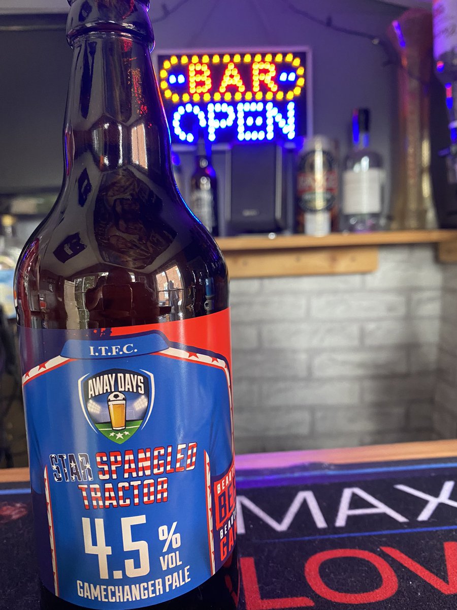 Having a beer and getting excited for a new era. Can’t remember the last time I was this excited for a new season! @bmjcrew28 <a href="/AwayDaysBeer/">Away Days Beer Company</a> <a href="/MarkDetmer/">Mark Detmer</a> <a href="/berkebakay/">Berke Bakay</a> #itfc #newera