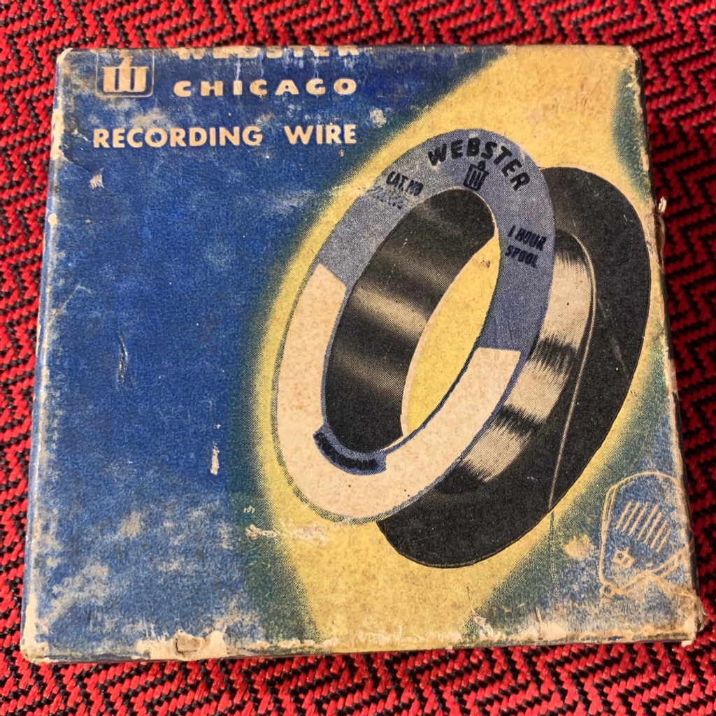 SweetVinylCafe's tweet photo. The recording wire in these shots was in use from the 1900s to the 1960s. You can see an almost identical spool on the cover of The Live Wire: Woody Guthrie in Performance 1949, recorded 20 miles from Sweet Vinyl’s home. #recordingtechnology #wirerecording https://t.co/istBSWLR24