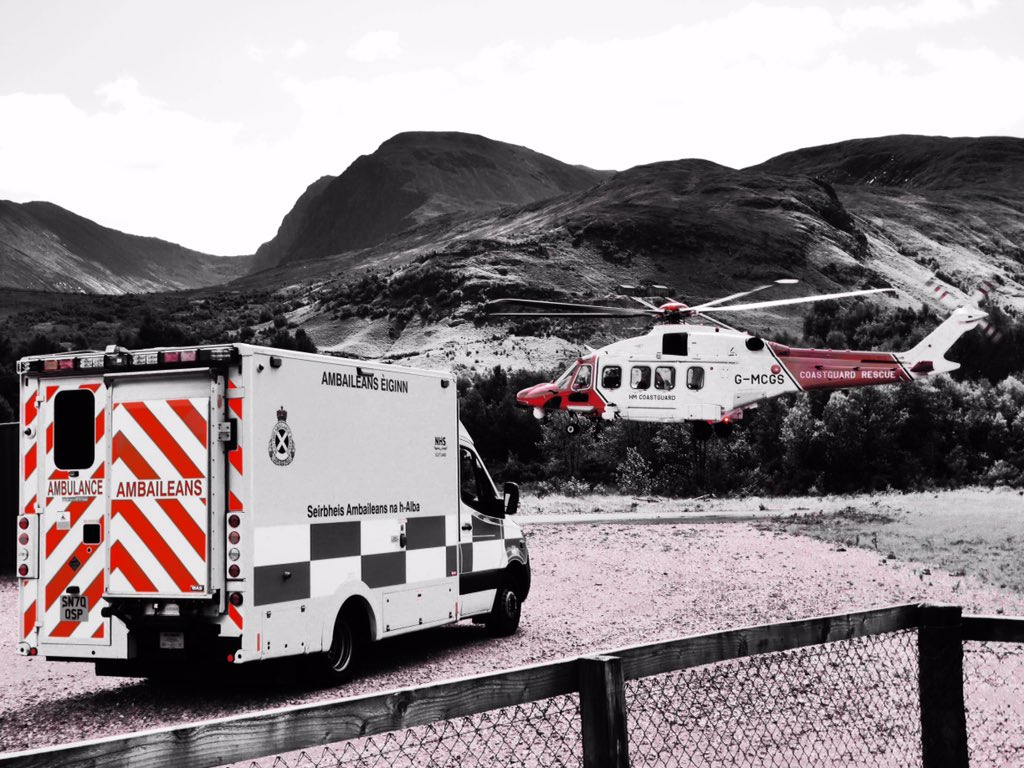torque137's tweet photo. Inverness Airport based Rescue151 landing near Fort William after a quick job on Ben Nevis.
@MCA_media @bristowgroup @Bristow_Group @Scotambservice @INVAirport #chopperhunt #rescue151 https://t.co/wIndMKG7CM