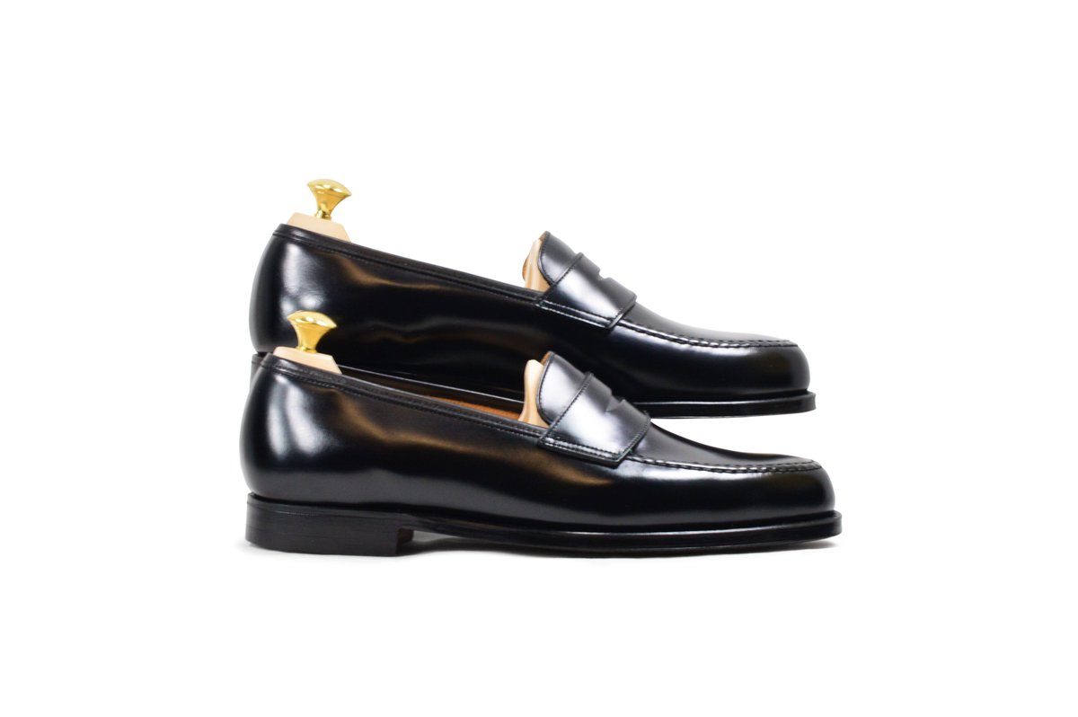 skyvaletshoes's tweet photo. CROCKETT & JONES Boston Black cavalry Calf https://t.co/fnZ7HBRyWq #crockettandjones #stichdown #styleoftheday #saphirpolish #tichoblancoshoes #washingtondc #goodyearwelt #horweenleather #horween #color8 #selvedgedenim #northamptonshoes #englishshoes #CityCenterDC https://t.co/eiCoMOgXNY