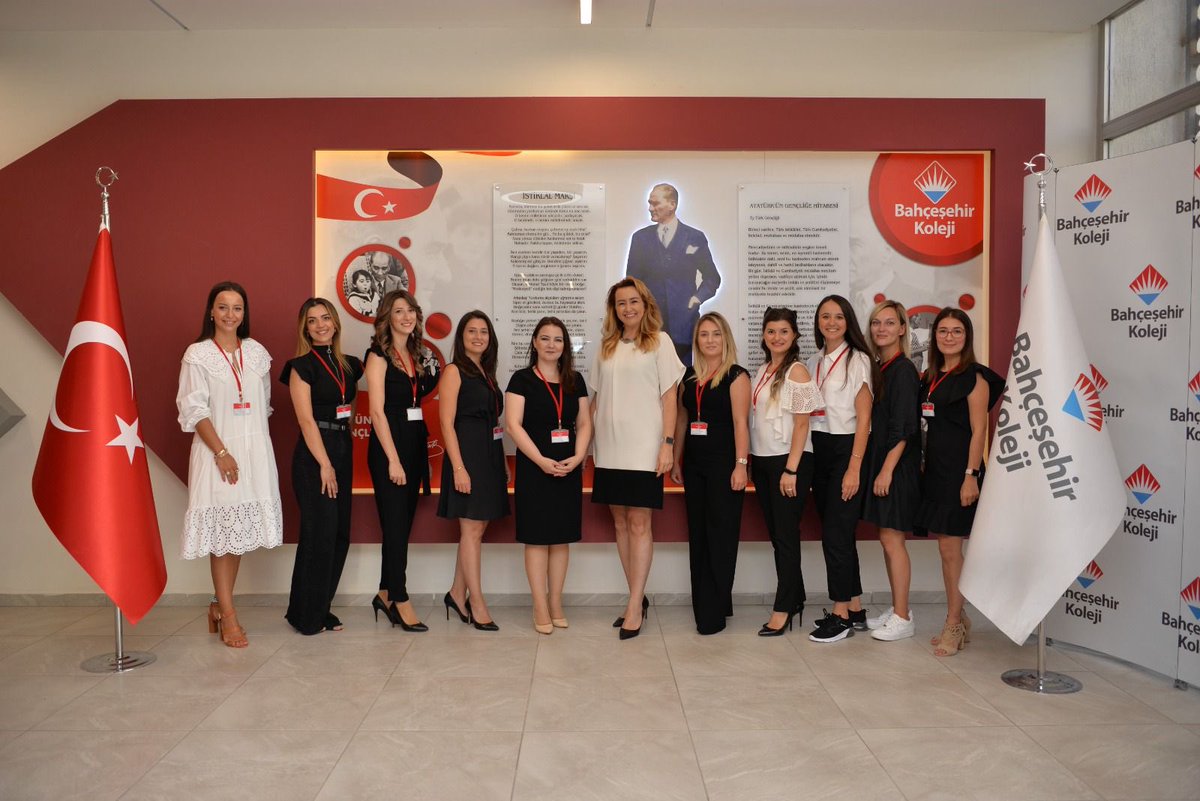 Bahçeşehir Koleji Nilüfer Kampüsü olarak; Anaokulu,İlkokul ve Ortaokul Öğretmenlerimiz ve güçlü takım liderlerimiz ile tanıtım toplantısında  bir araya geldik.
Nitelikli eğitmen kadromuz ile 2021/2022 Eğitim Öğretim Dönemine Hazırız🎯

#başarısenintercihin 
#birliktebüyüyoruz