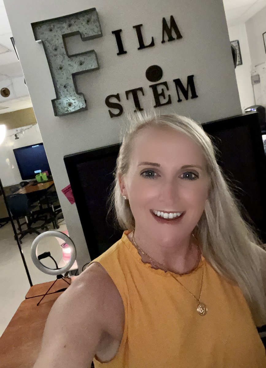 MARLamberth's tweet photo. Day one started with smiles (I could feel them under the masks!) and so much laughter. Absolutely loved playing this silly game with my kiddos to get them talking about what all really can end up in a middle school book bag. #stemsav #filmatstem https://t.co/kQ7FObVsMv