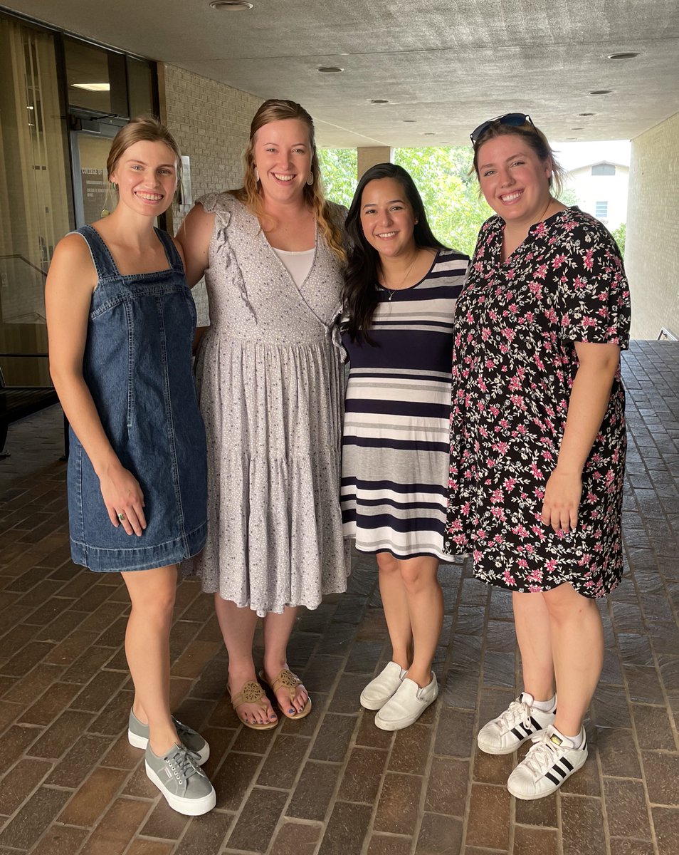 Happy graduation day to <a href="/txsttchrfellows/">Texas State Teacher Fellows</a> cohort 27 🎓🎊🐾👏🏻