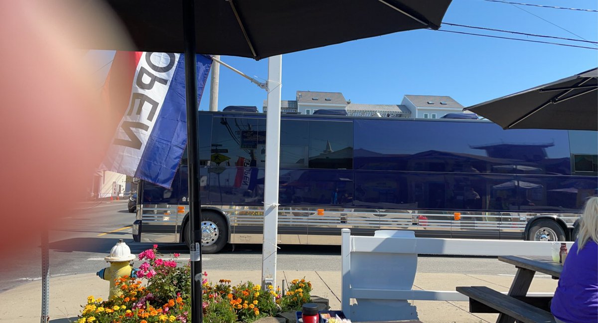 Brandon92604874's tweet photo. #JustinMoore #HamptonBeachNH https://t.co/eFPsOSufMu